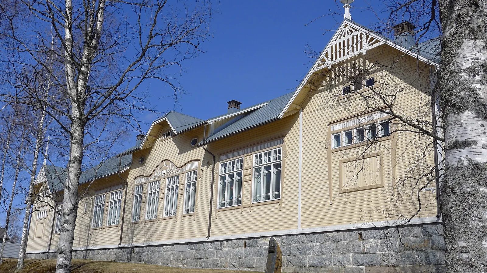 Vanha puutalo Suomessa