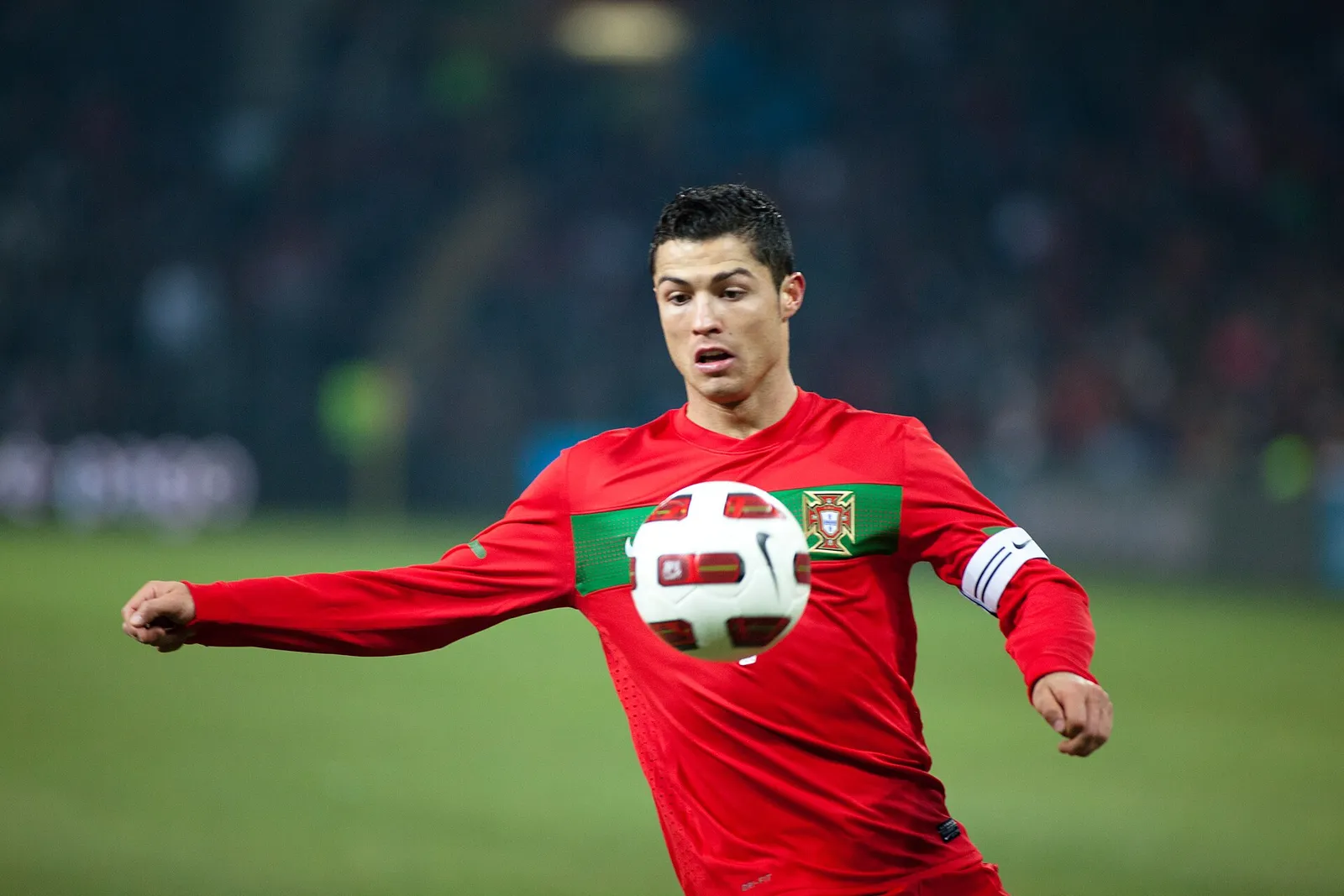Cristiano Ronaldo Portugalin paidassa