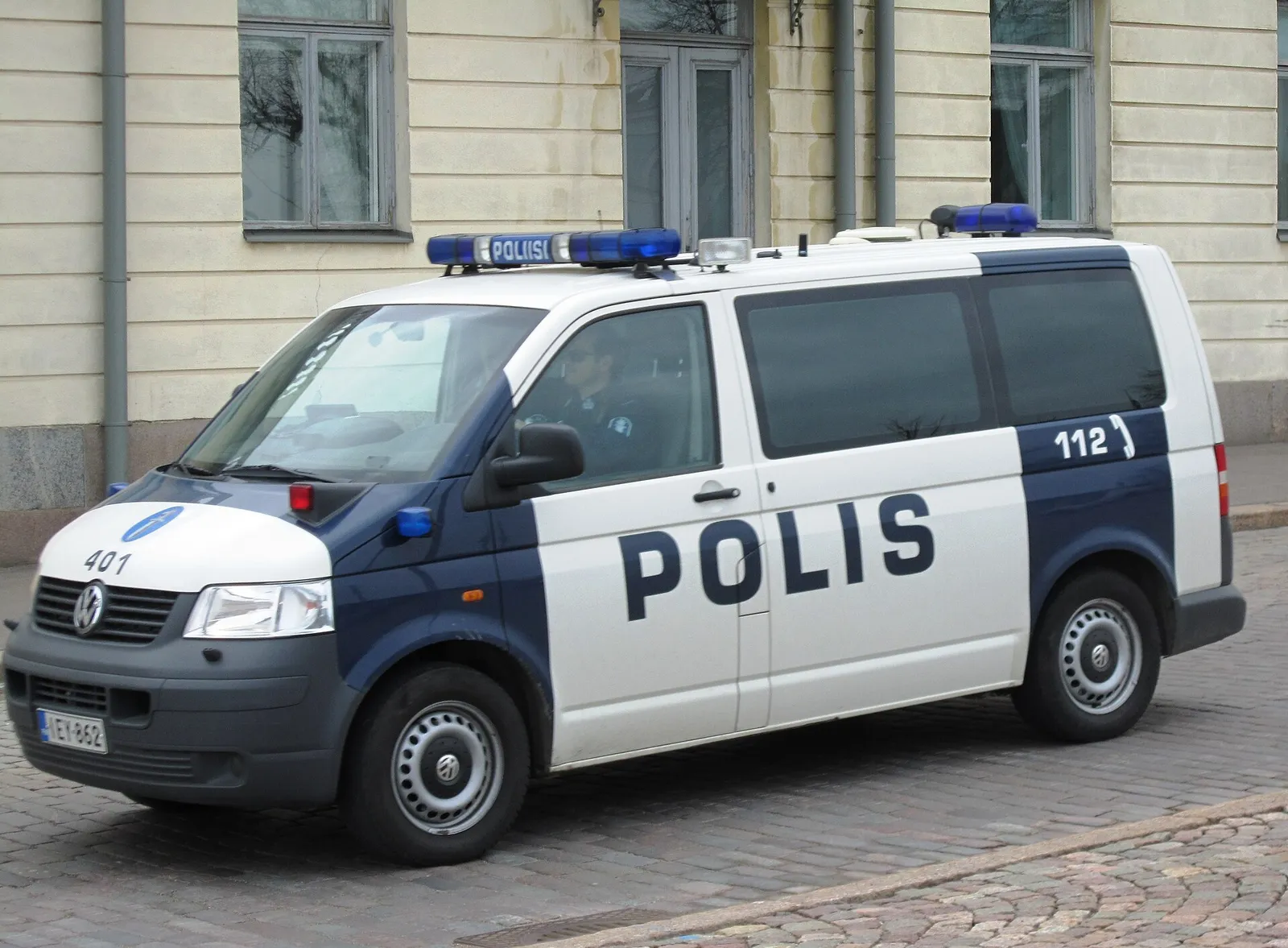 Suomalainen poliisiauto (kuvituskuva)
