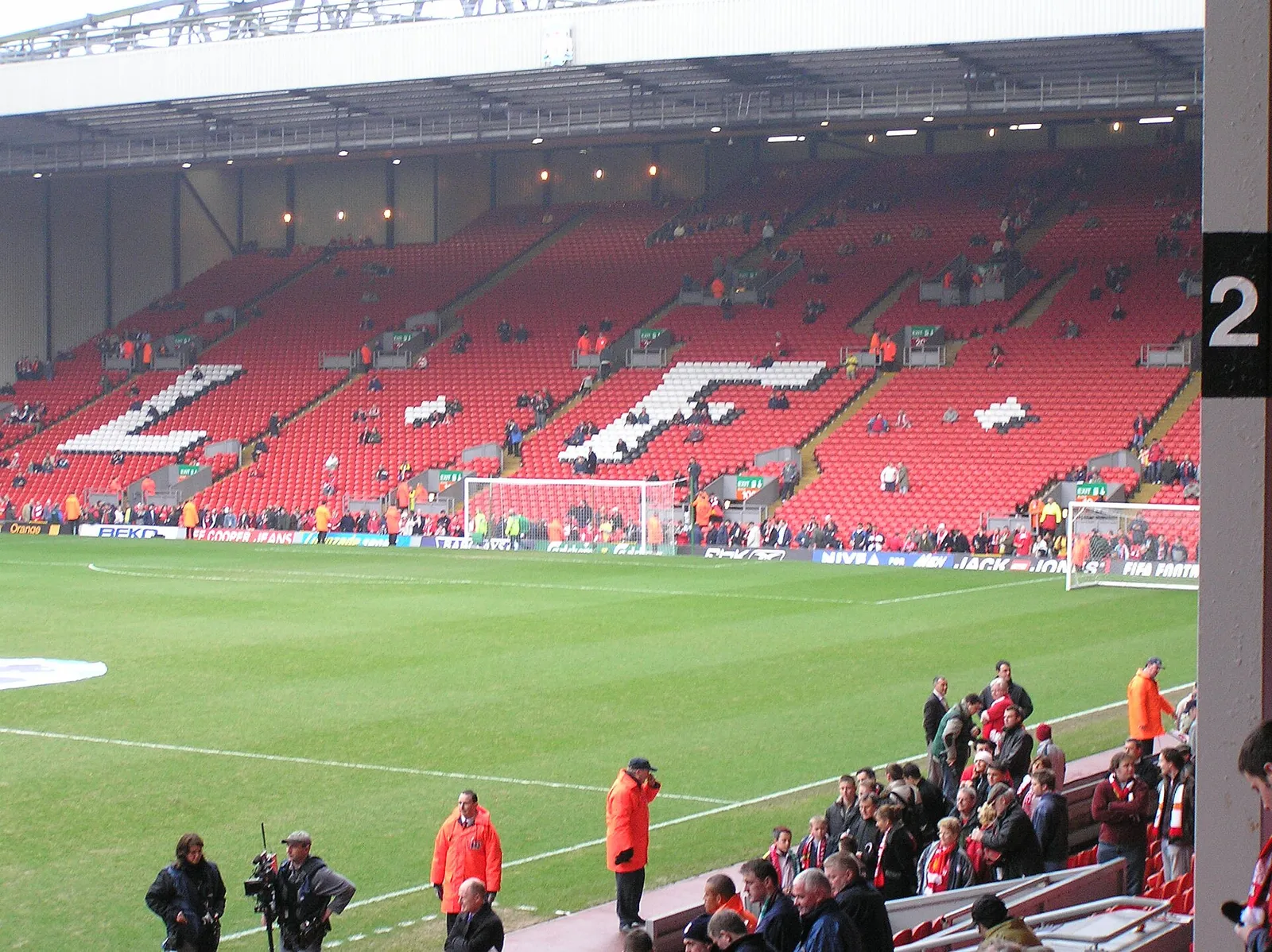 Anfieldin Kop-katsomo Liverpoolissa