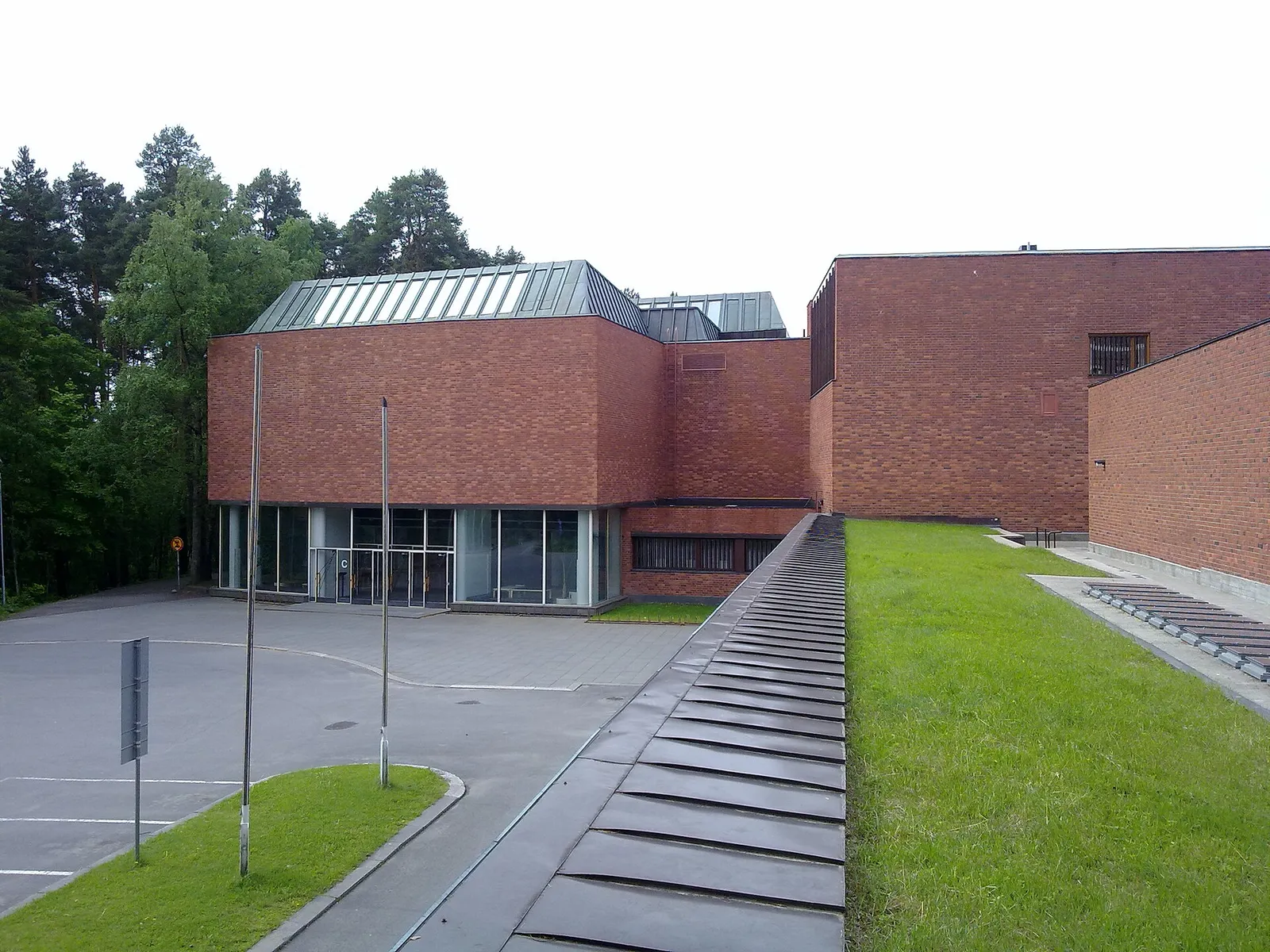 Jyväskylän yliopiston päärakennus