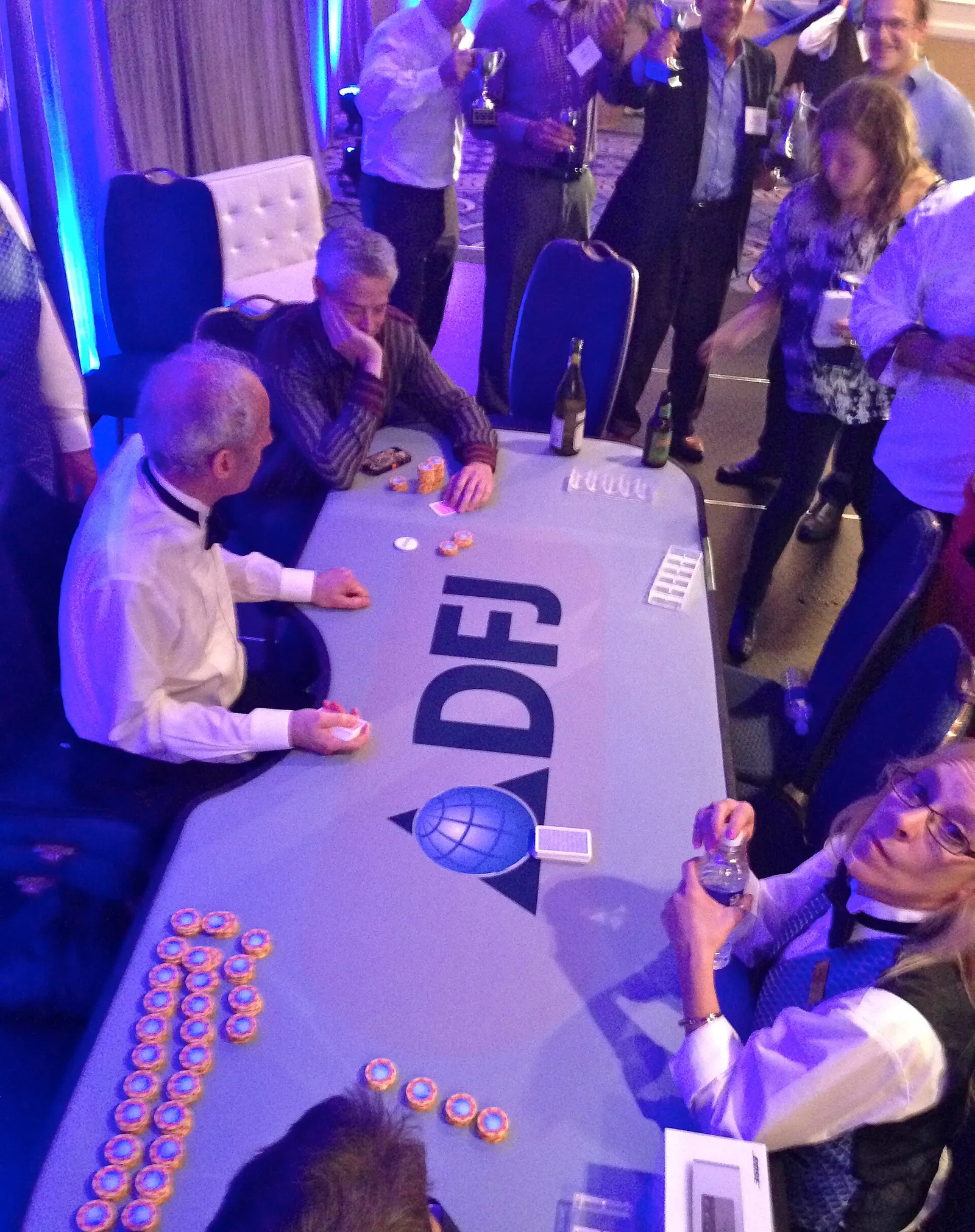 Pokeripöytä (kuvituskuva)