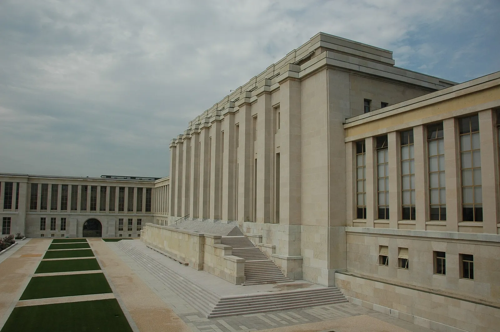 YK:n Palais des Nations Genevessä