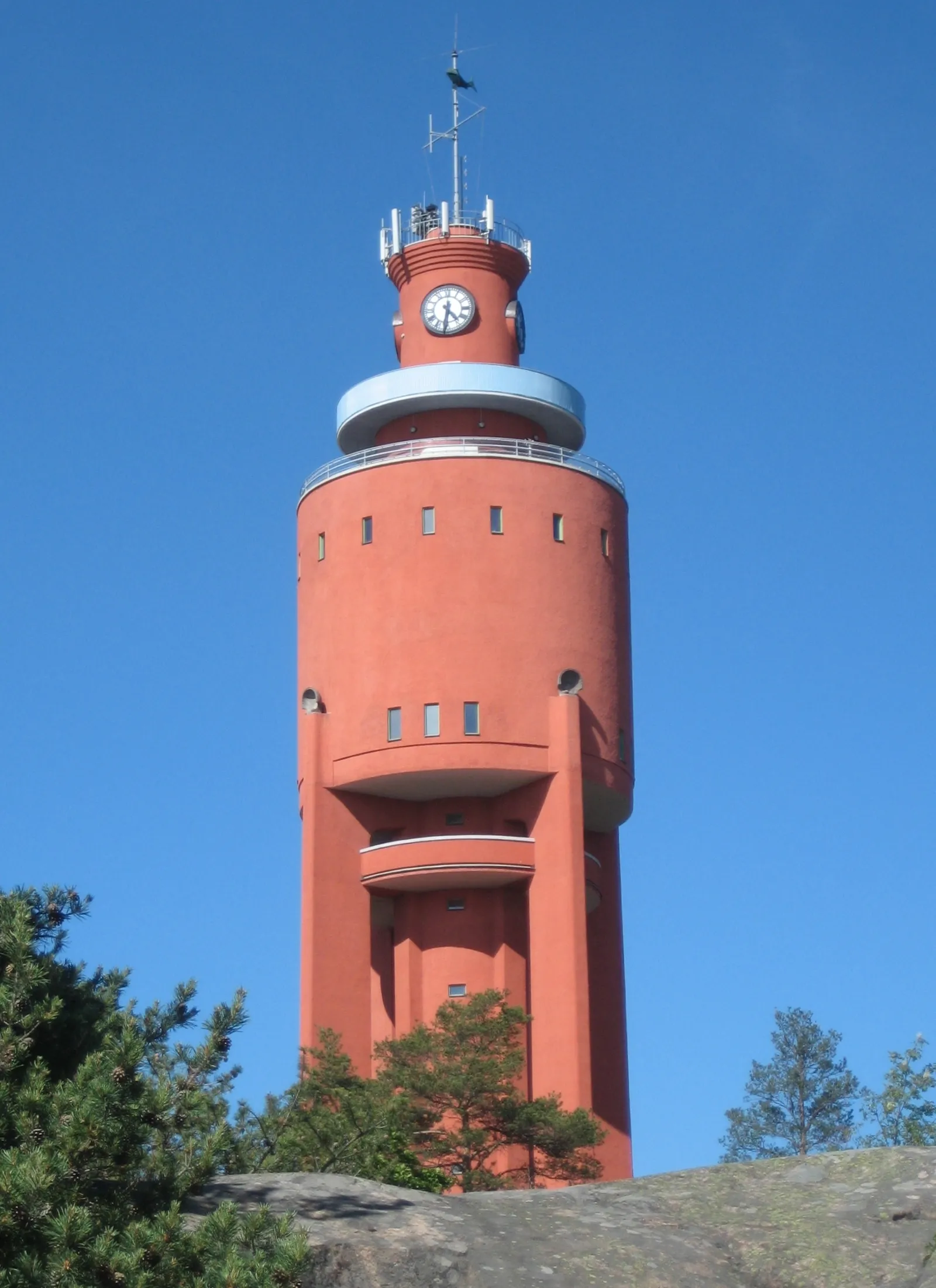 Suomalainen vesitorni (kuvituskuva)